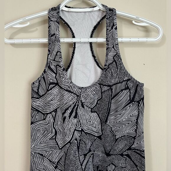 Lululemon Cool Racerback in Dottie Tribe White Black - Picture 6 of 9